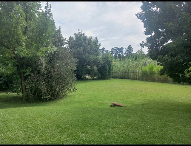 3 BEDROOM FREEHOLD FOR SALE IN RENSBURG